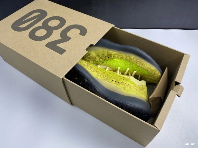 380 GLOW YEEZY HYLTE FZ4990 BOOST ADIDAS 1011